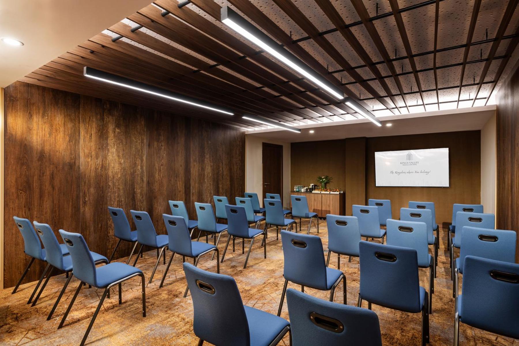 Kings' Valley Medical & Spa Hotel Kazanlŭk Exterior foto Meeting room at the hotel